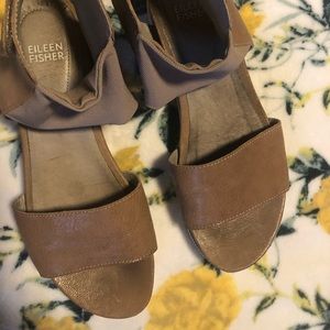 Brand: Eileen Fisher -Size:7 -Color: Nude